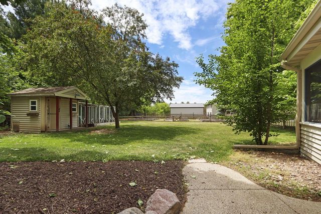 30737 Wild Goose LANE, Burlington, WI 53105