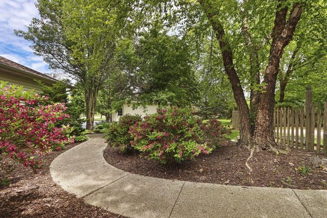 30737 Wild Goose LANE, Burlington, WI 53105
