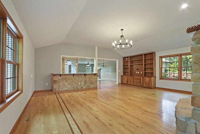 30737 Wild Goose LANE, Burlington, WI 53105