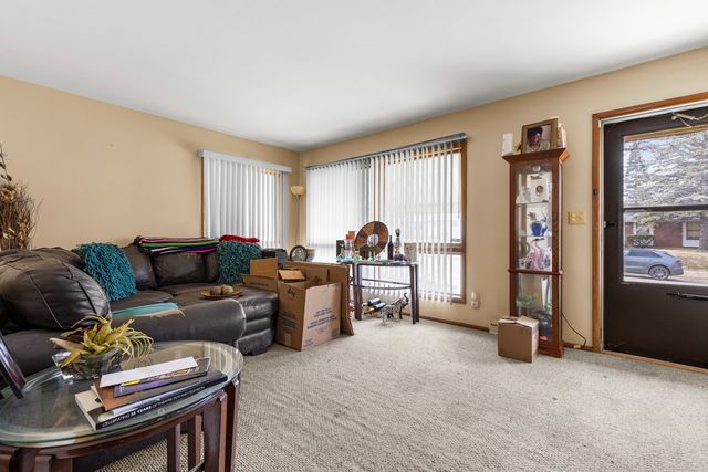 2320 Cornell Drive, Rockford, IL 61108