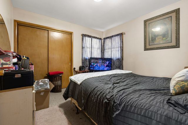 2320 Cornell Drive, Rockford, IL 61108