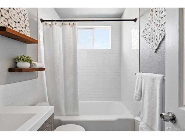 2701 W 1st Ave, Denver, CO 80219