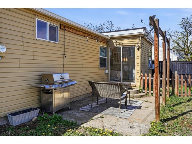 2701 W 1st Ave, Denver, CO 80219