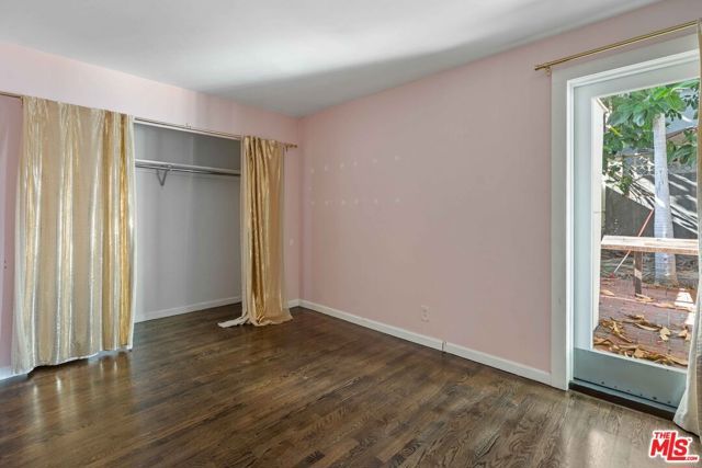 9039 Phyllis Avenue, West Hollywood, CA 90069