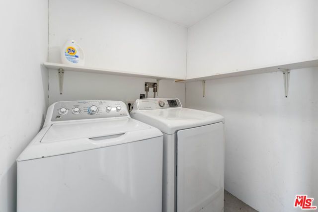 9039 Phyllis Avenue, West Hollywood, CA 90069