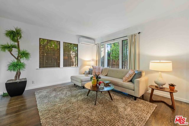 9039 Phyllis Avenue, West Hollywood, CA 90069