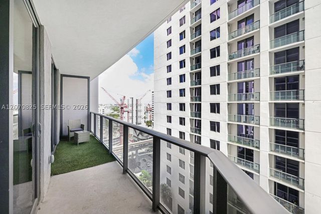 55 SW 9th St 1609, Miami, FL 33130