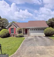 2421 Inverloch Circle, Duluth, GA 30096