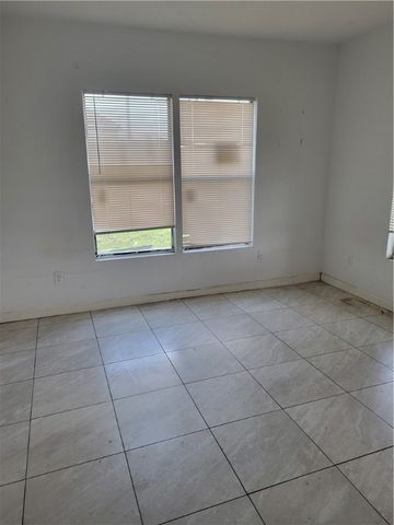 424 S Aransas St, Alice, TX 78332