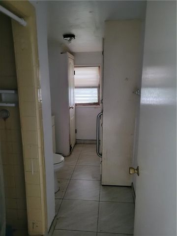 424 S Aransas St, Alice, TX 78332