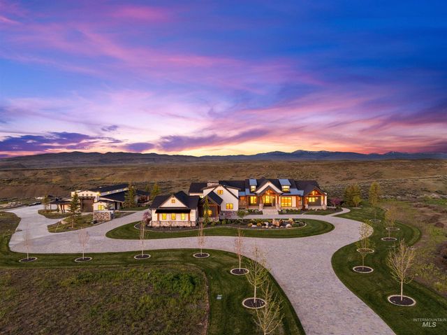 9796 N Springer Lane, Eagle, ID 83616