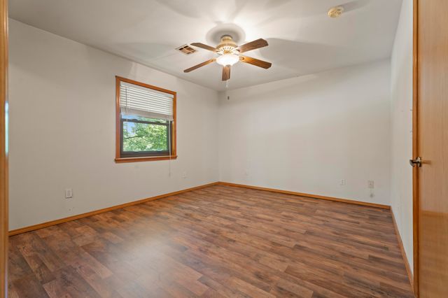 707 Quail Run Road, Grove, OK 74344