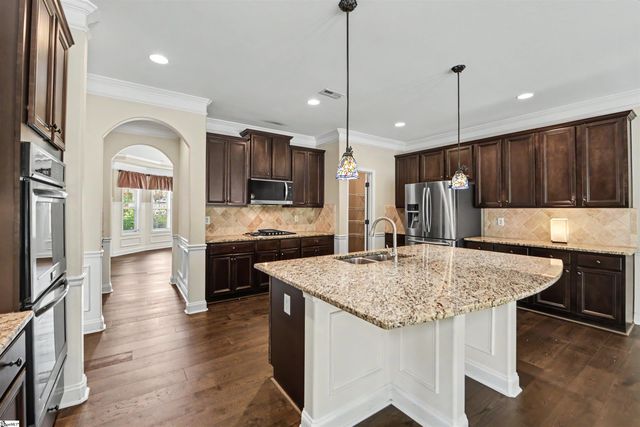 19 Bellagio Way, Greer, SC 29651