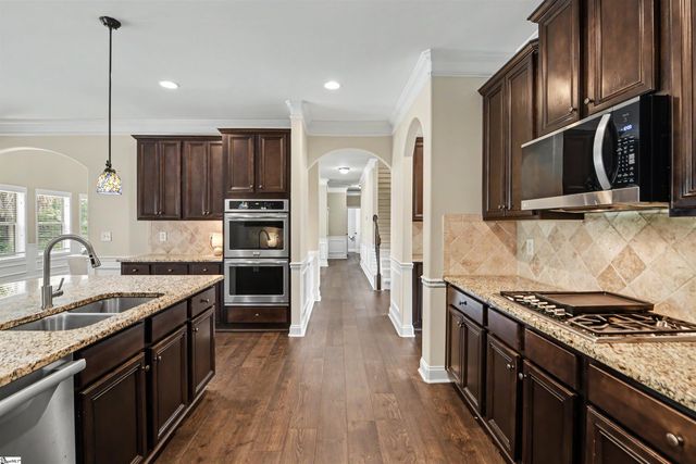 19 Bellagio Way, Greer, SC 29651