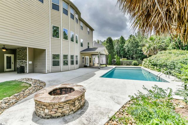19 Bellagio Way, Greer, SC 29651