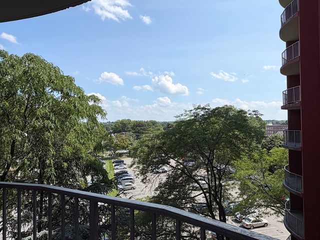 115 W Squantum St 616, Quincy, MA 02171