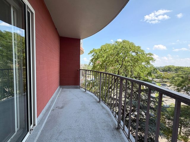 115 W Squantum St 616, Quincy, MA 02171