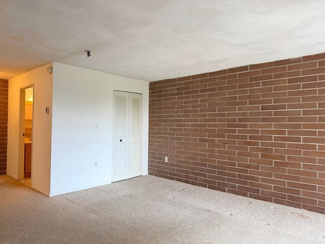 115 W Squantum St 616, Quincy, MA 02171