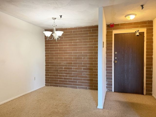115 W Squantum St 616, Quincy, MA 02171