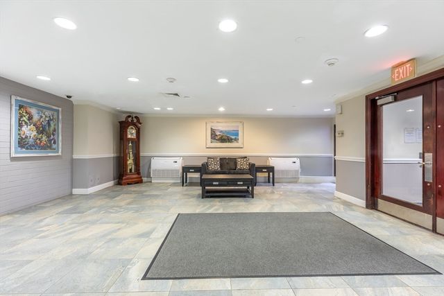 115 W Squantum St 616, Quincy, MA 02171