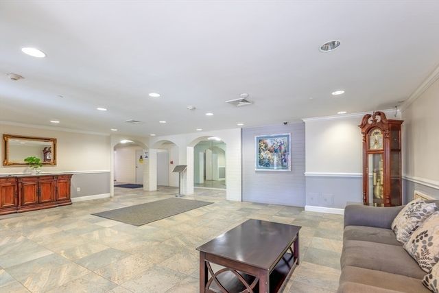 115 W Squantum St 616, Quincy, MA 02171