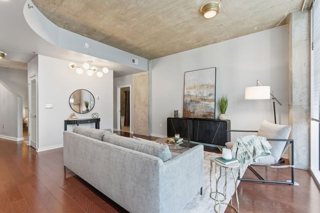 301 Demonbreun St Unit 907, Nashville, TN 37201