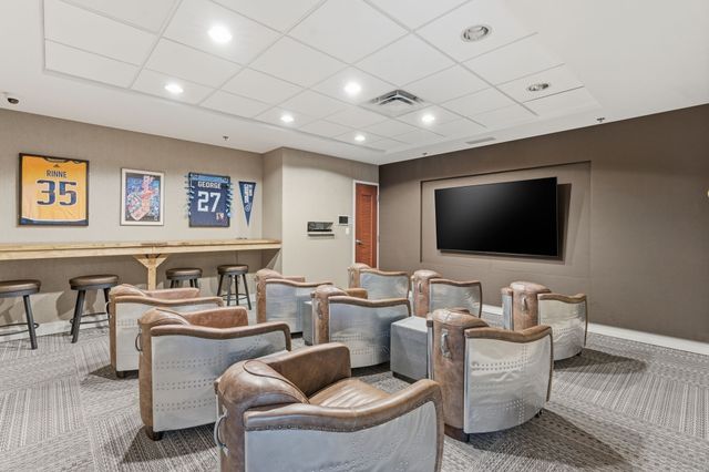 301 Demonbreun St Unit 907, Nashville, TN 37201