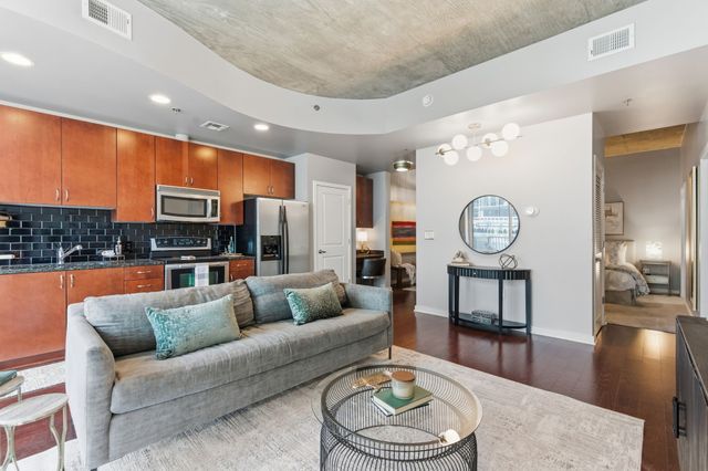 301 Demonbreun St Unit 907, Nashville, TN 37201
