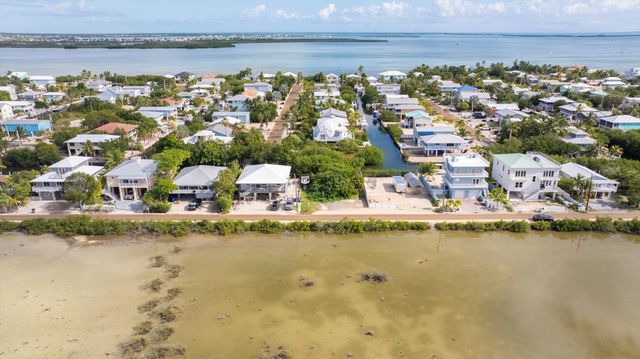 Indies Indies Road, Ramrod Key, FL 33042