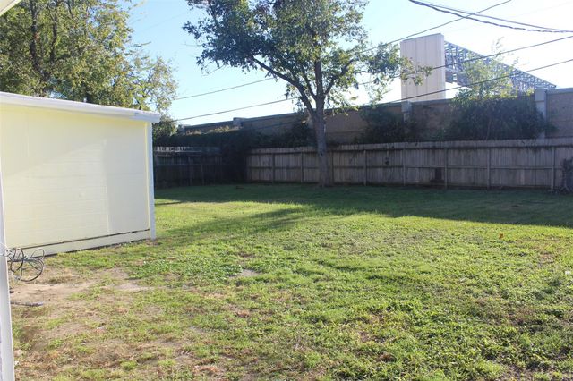 3911 Bethel Boulevard, Houston, TX 77092