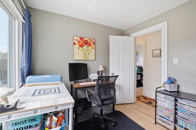 3518 S Howell AVENUE, Milwaukee, WI 53207