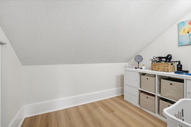 3518 S Howell AVENUE, Milwaukee, WI 53207