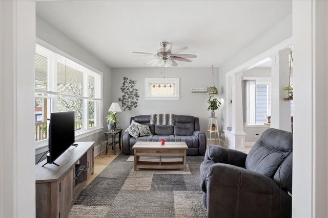 3518 S Howell AVENUE, Milwaukee, WI 53207