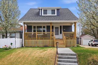 3518 S Howell AVENUE, Milwaukee, WI 53207