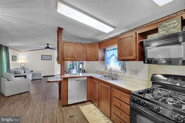 101 DUSTY LN, Hamburg, PA 19526