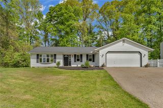 130 Graybark Lane, Amherst, OH 44001