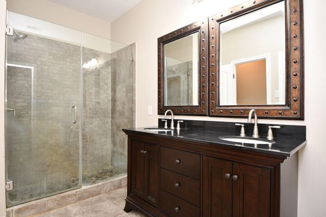 927 Grand Junction Drive, Katy, TX 77450