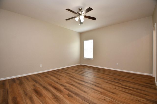 927 Grand Junction Drive, Katy, TX 77450