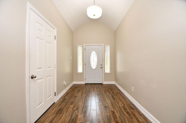 927 Grand Junction Drive, Katy, TX 77450