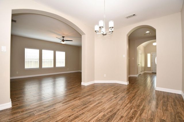 927 Grand Junction Drive, Katy, TX 77450