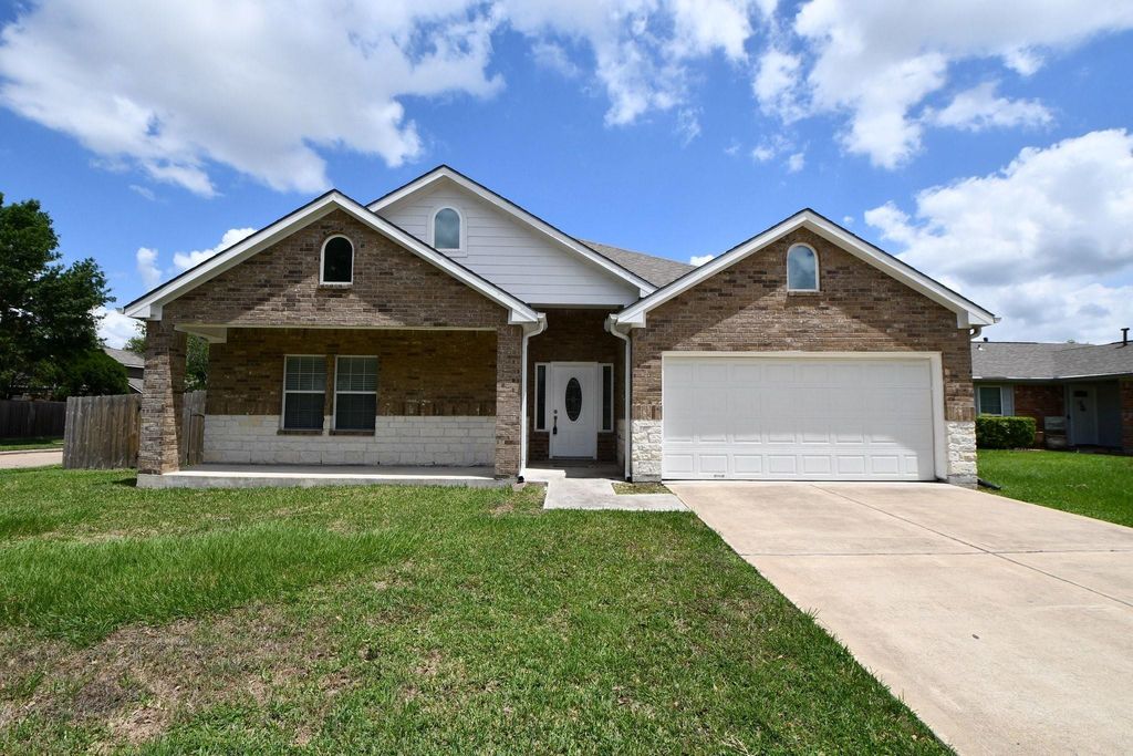 927 Grand Junction Drive, Katy, TX 77450