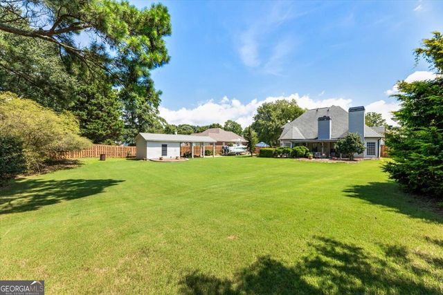 6255 Chestnut Hill Road, Flowery Branch, GA 30542
