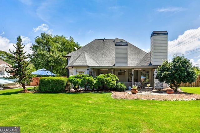 6255 Chestnut Hill Road, Flowery Branch, GA 30542