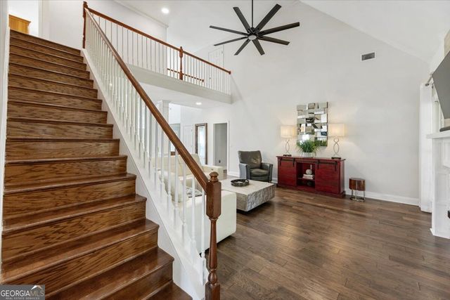 6255 Chestnut Hill Road, Flowery Branch, GA 30542