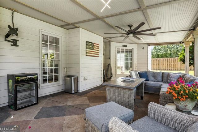 6255 Chestnut Hill Road, Flowery Branch, GA 30542
