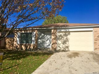 6867 cypress mist, Converse, TX 78109