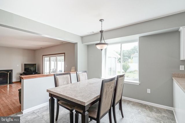 6 KILLINGTON CT, Sicklerville, NJ 08081