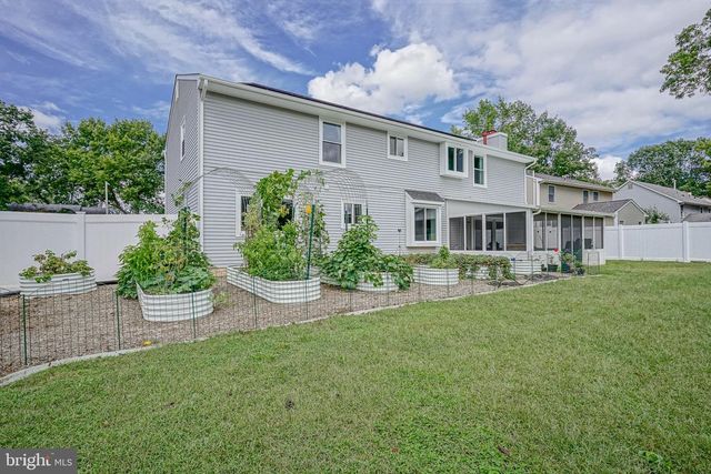 6 KILLINGTON CT, Sicklerville, NJ 08081