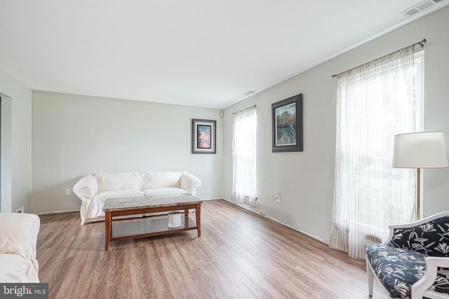 6 KILLINGTON CT, Sicklerville, NJ 08081