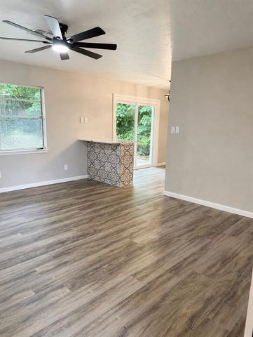 724 Jacquelyn Lane, Noble, OK 73068